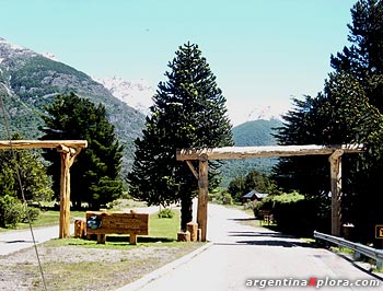 entrada al Parque Nacional Los Alerces
