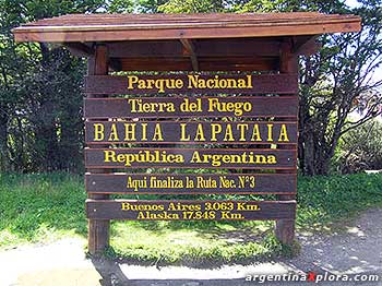 Cartel Bahía Lapataia