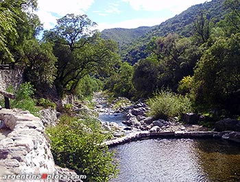 Río La Toma en el Cerro Uritorco