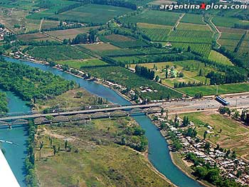 Confluencia del río Neuquén y río Limay