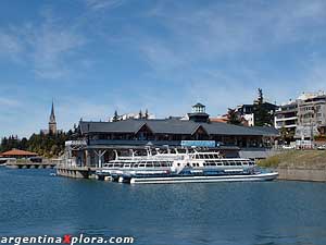 Puerto catamaranes excursiones lacustres Bariloche