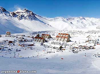 Valle de Las Leñasr ski Argentina